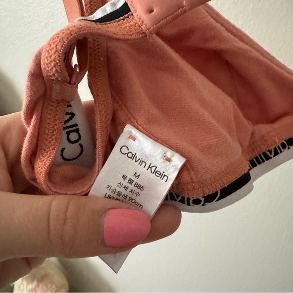 Calvin  Klein peach triangle bra M - Picture 4 of 5